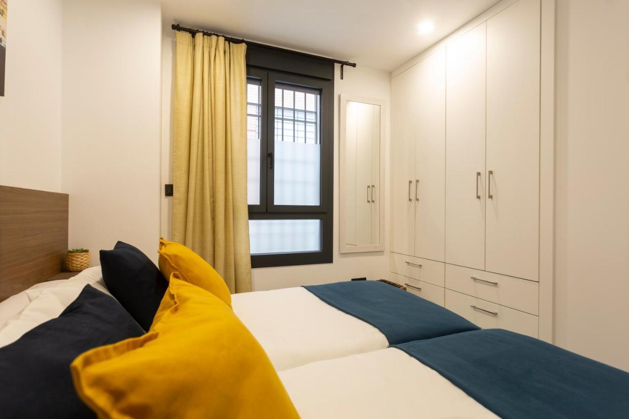 Apartamentos Bajeles Sevilla Urban Εξωτερικό φωτογραφία