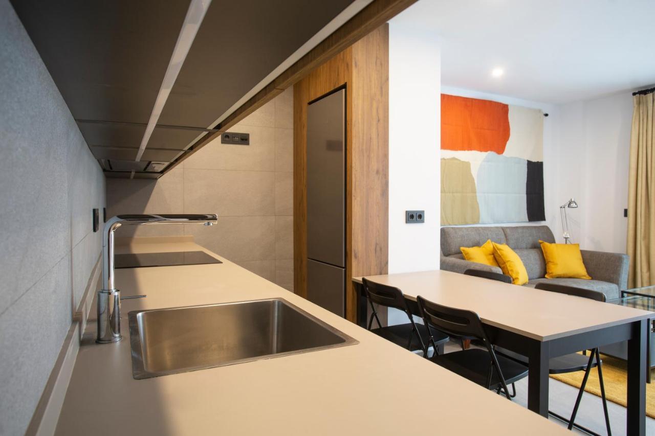 Apartamentos Bajeles Sevilla Urban Εξωτερικό φωτογραφία