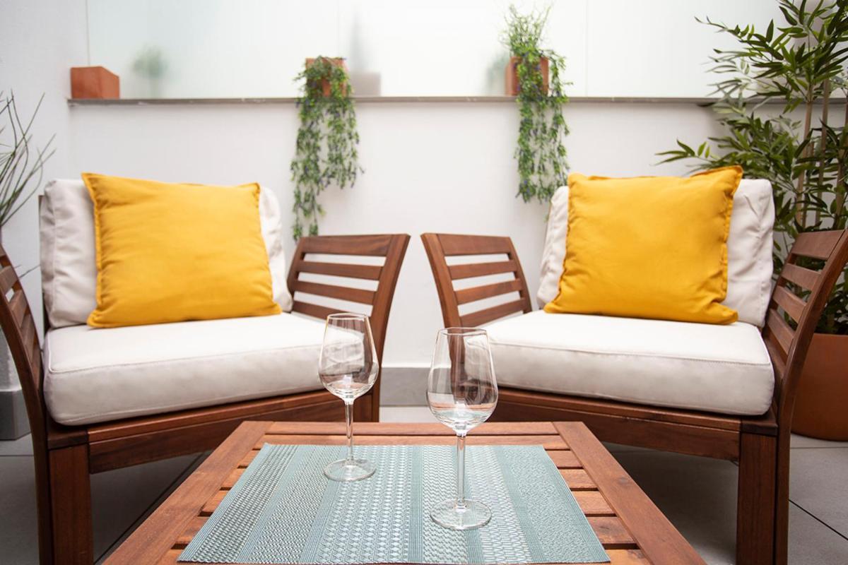 Apartamentos Bajeles Sevilla Urban Εξωτερικό φωτογραφία
